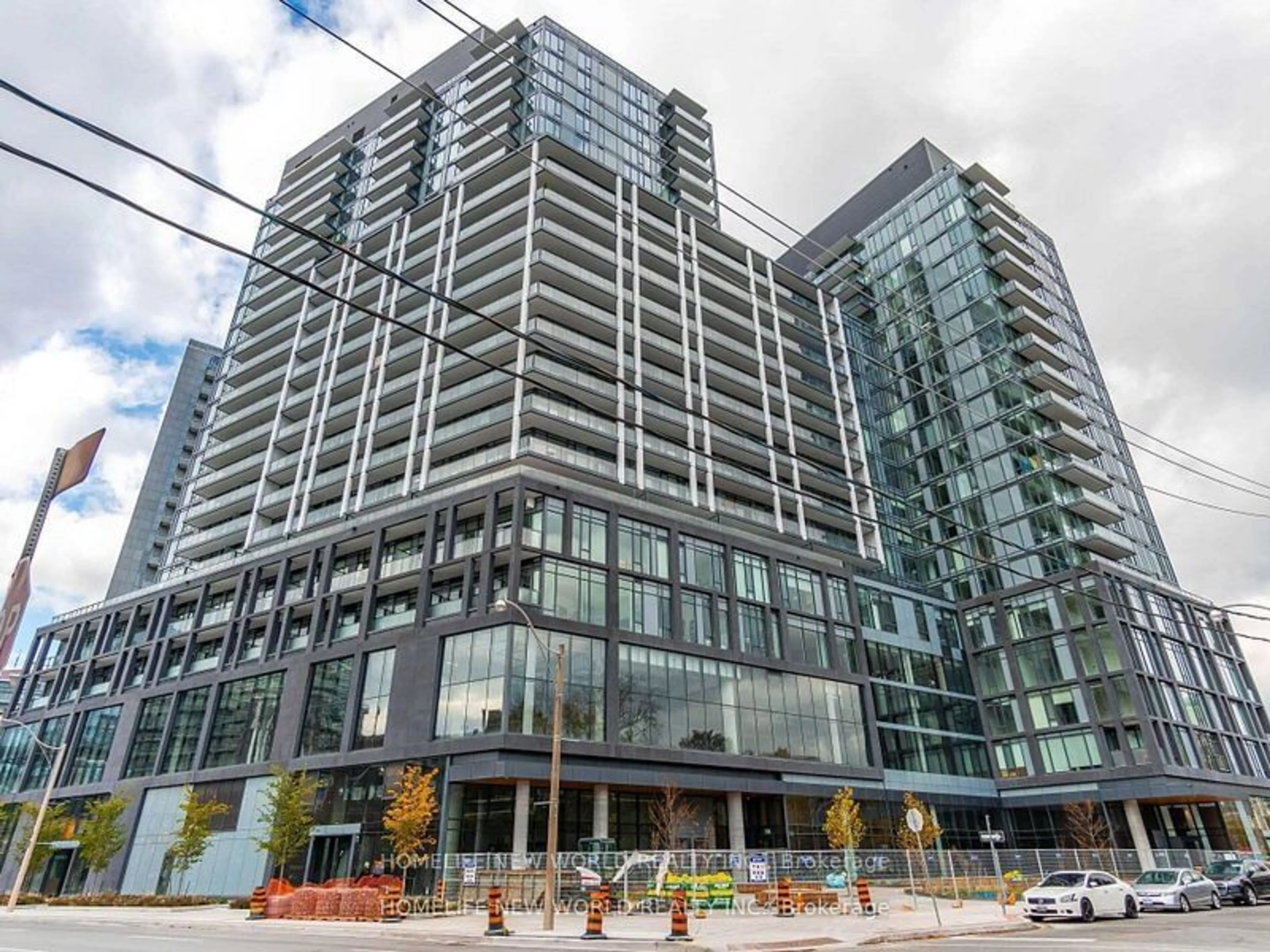 Indoor foyer for 50 Power St #619, Toronto Ontario M5A 0V3