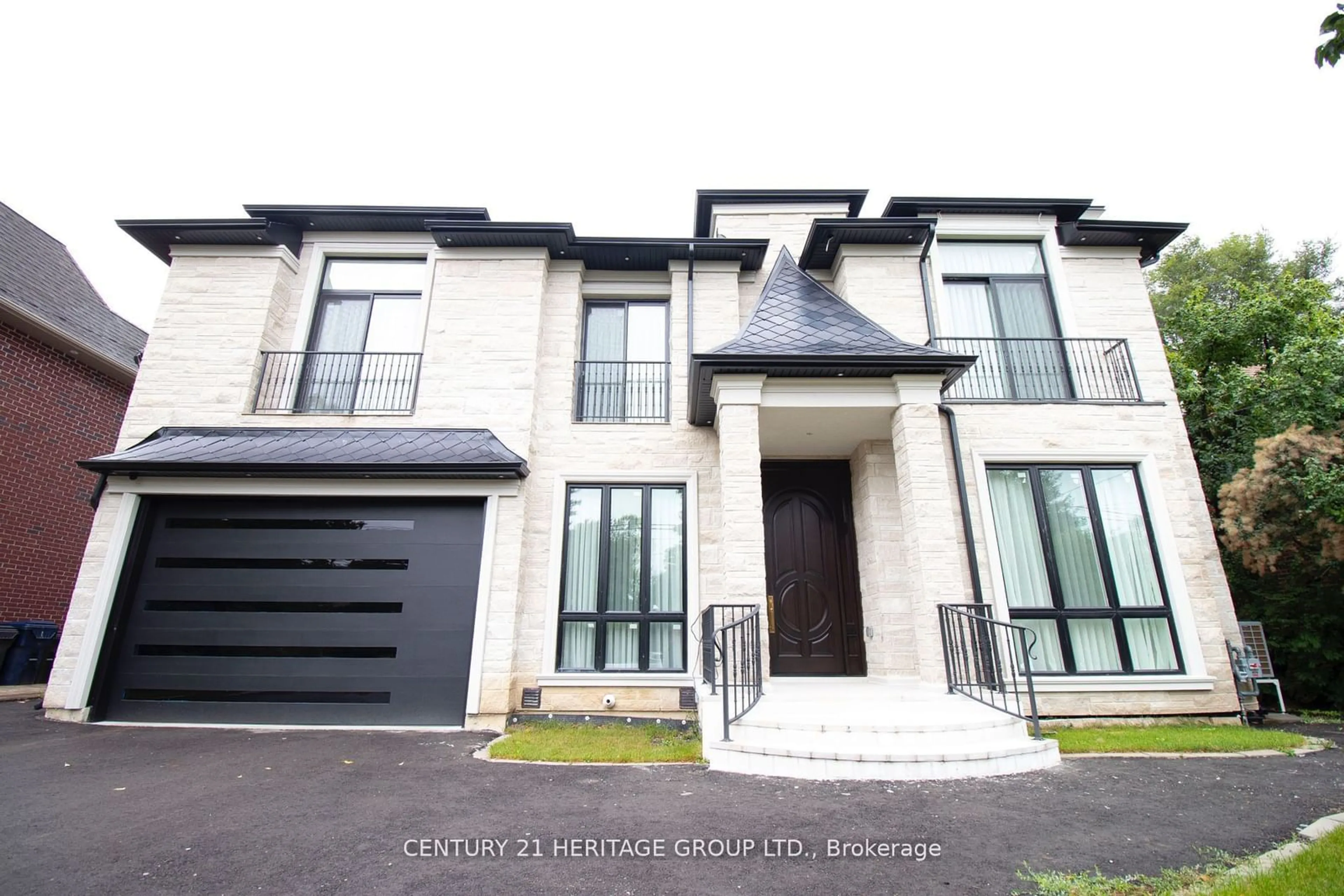 Home with brick exterior material, street for 32 Devondale Ave, Toronto Ontario M2R 2E2