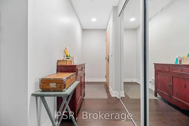Additional property image - 7 Grenville St Unit 1112