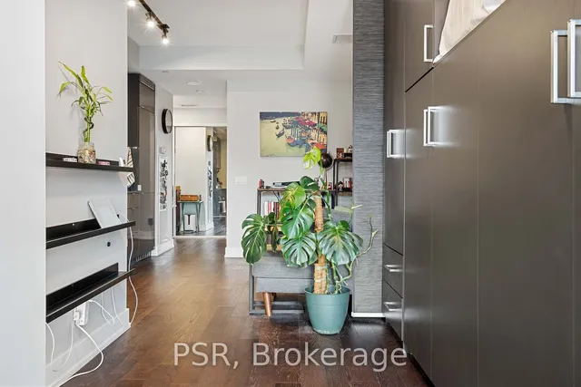 Additional property image - 7 Grenville St Unit 1112