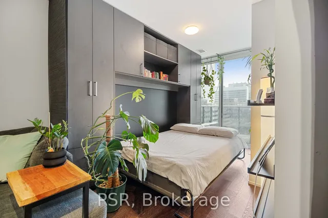 Additional property image - 7 Grenville St Unit 1112