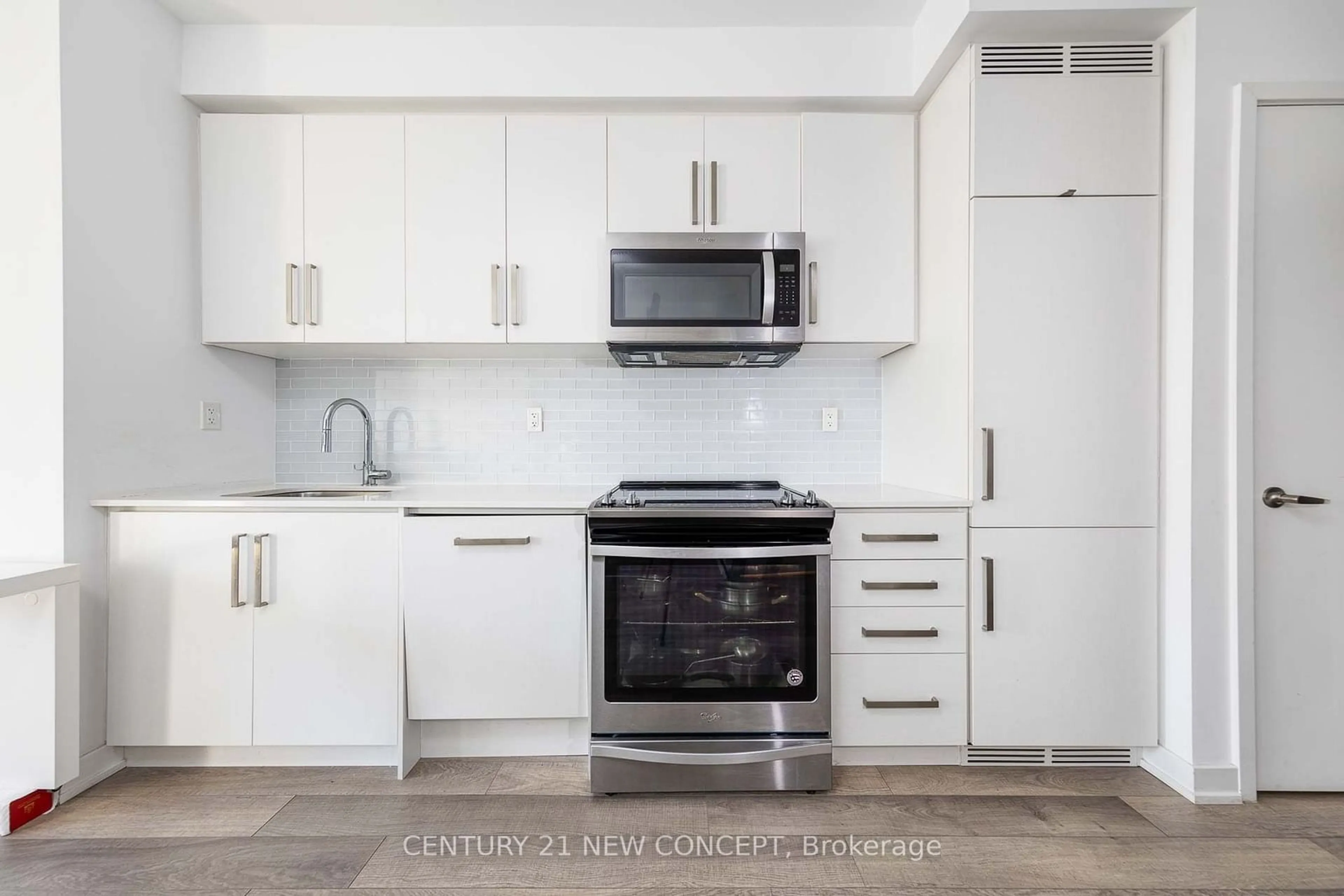 Standard kitchen, unknown for 5180 Yonge St #2108, Toronto Ontario M2N 5P6