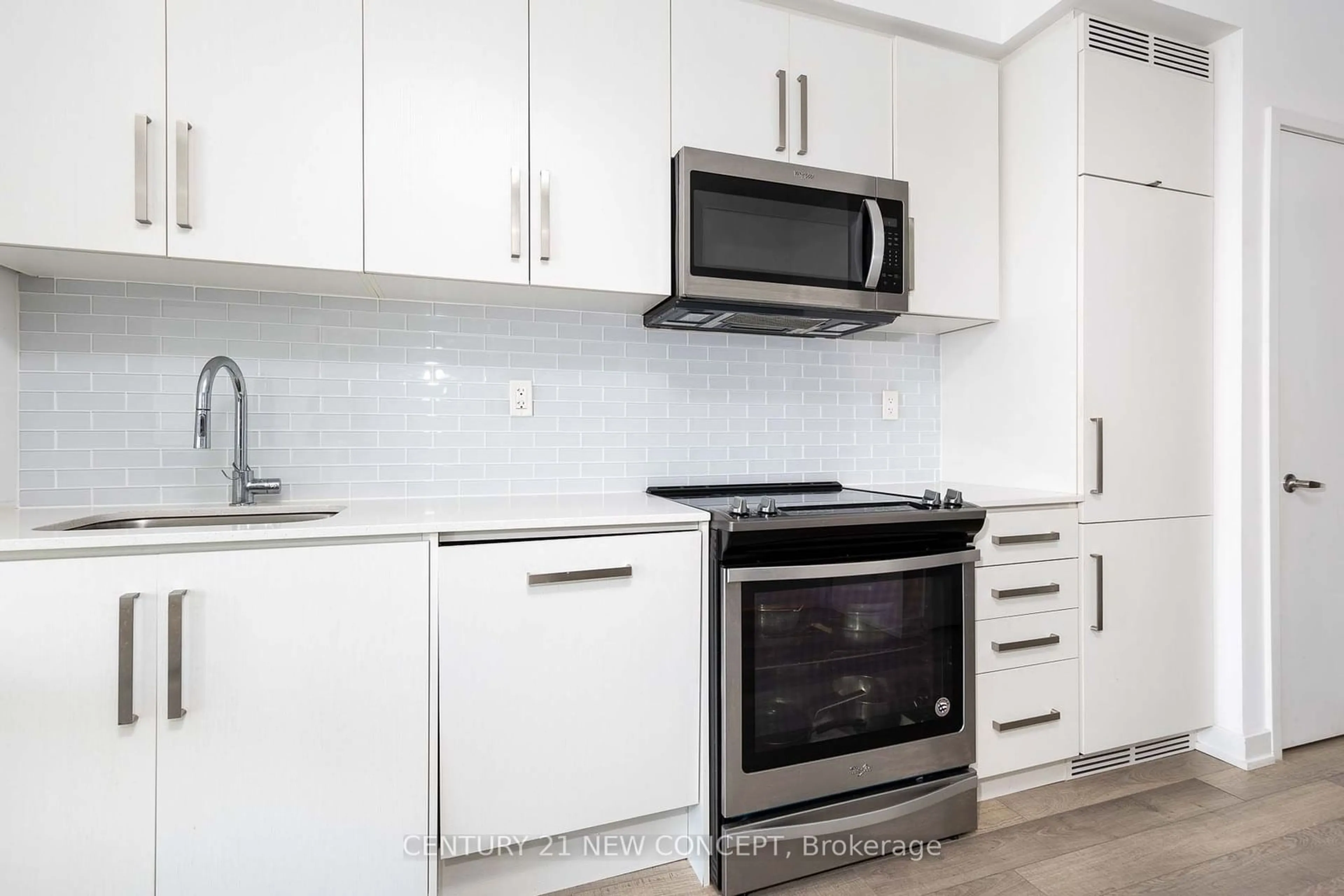 Standard kitchen, unknown for 5180 Yonge St #2108, Toronto Ontario M2N 5P6