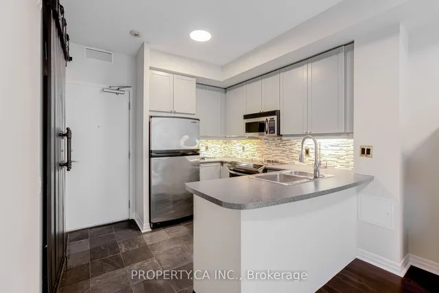 Additional property image - 901 Queen St Unit 213