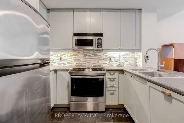 Additional property image - 901 Queen St Unit 213