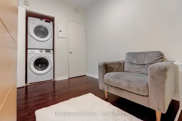 Additional property image - 901 Queen St Unit 213