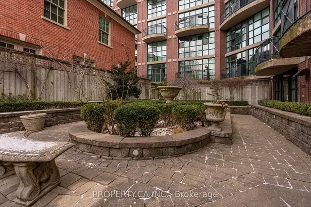 Additional property image - 901 Queen St Unit 213
