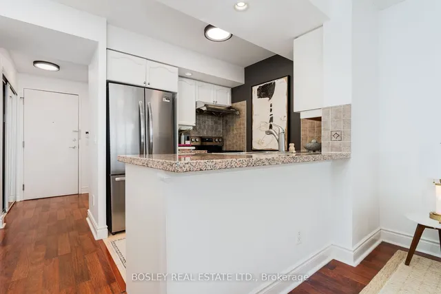 Additional property image - 10 Northtown Way Unit 402