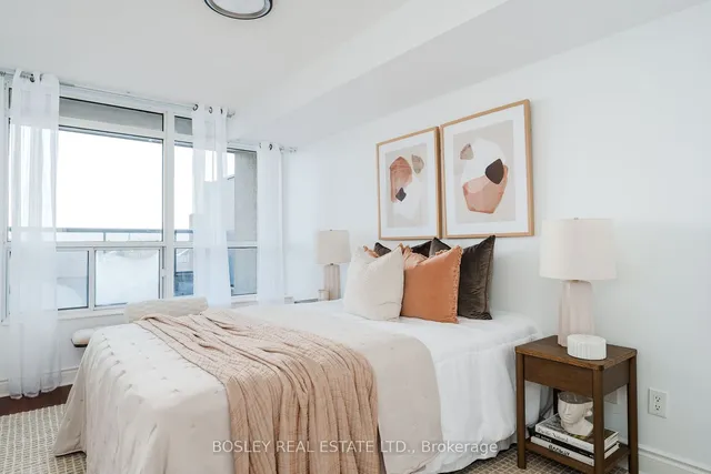 Additional property image - 10 Northtown Way Unit 402