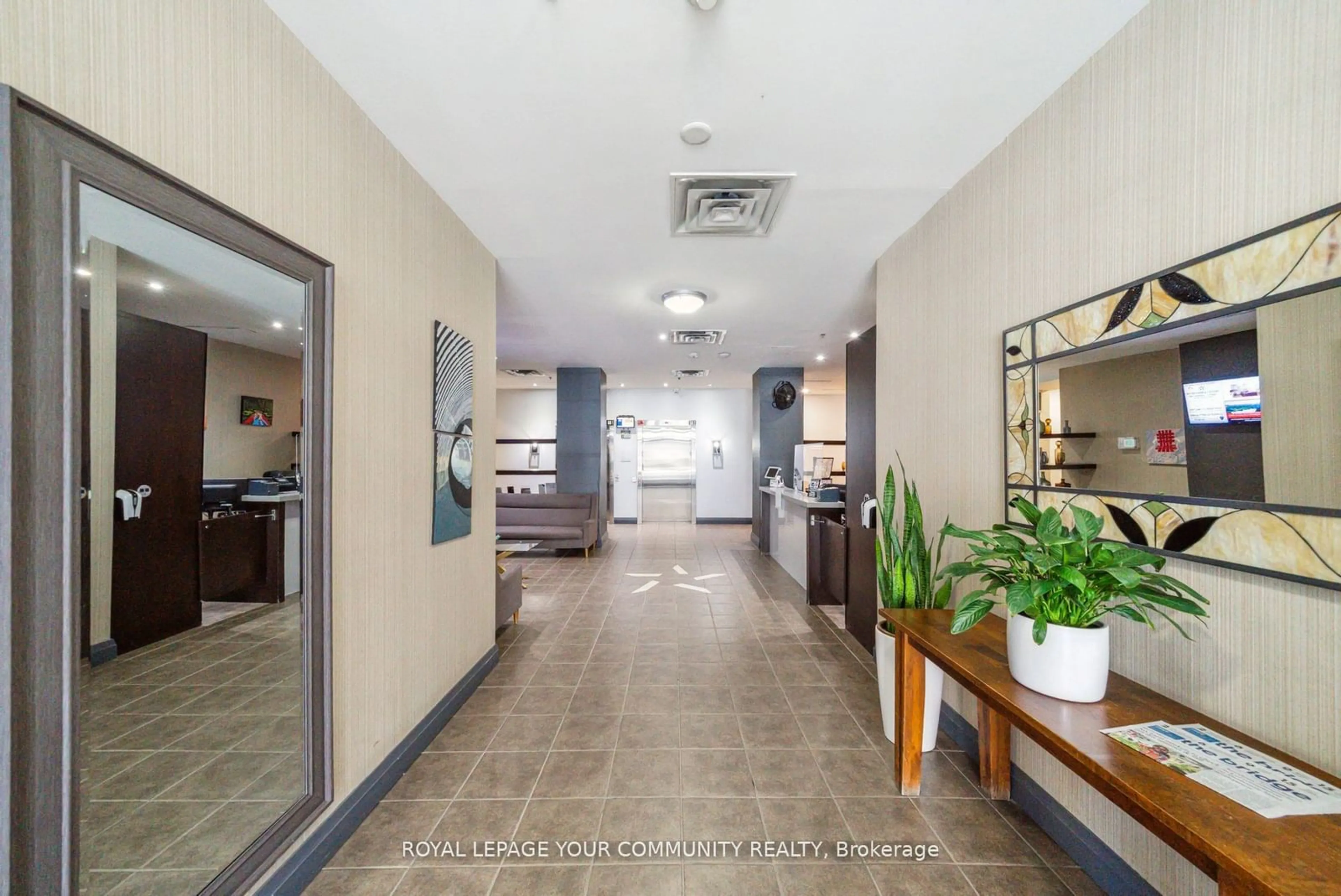 Indoor foyer for 225 Wellesley St #407, Toronto Ontario M4X 1X8