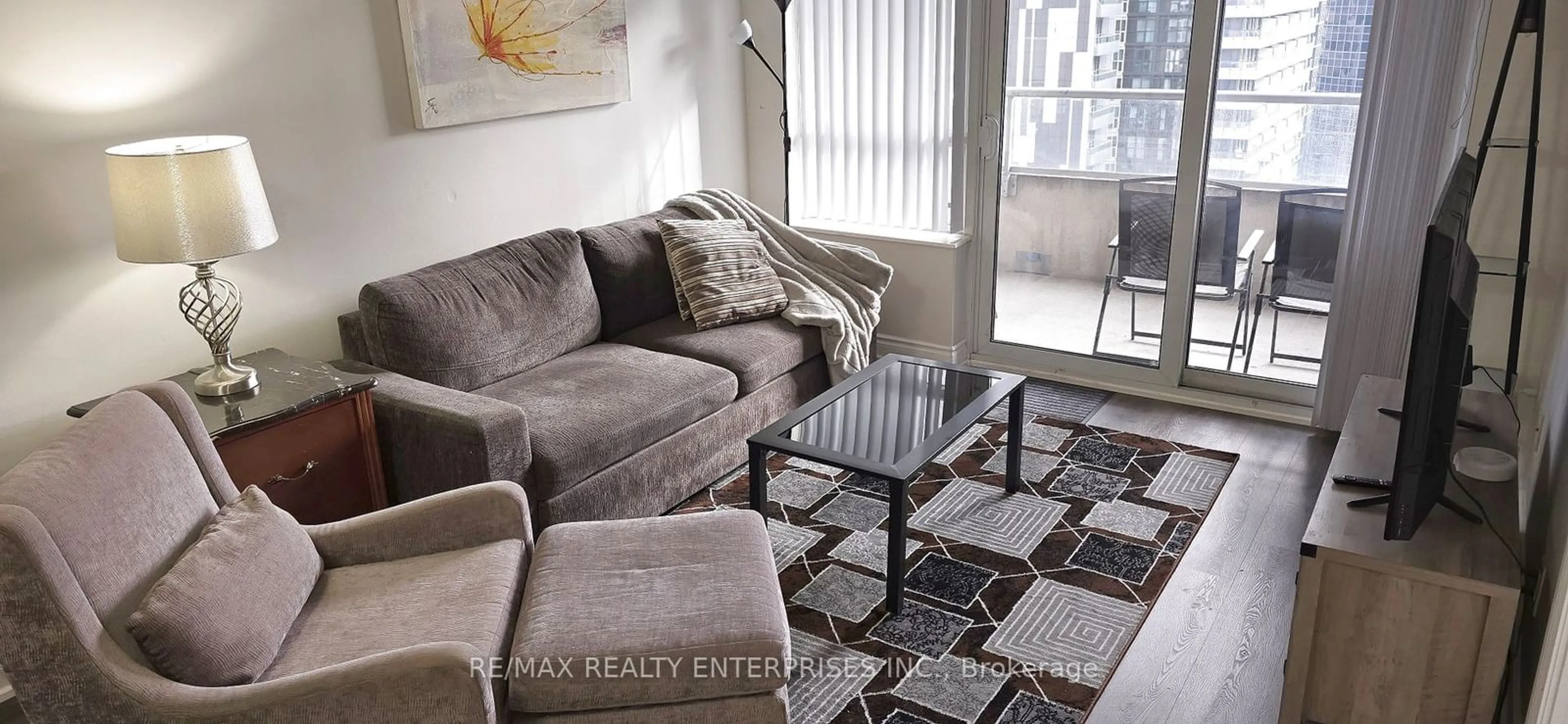 Living room with furniture, unknown for 250 Wellington St #1435, Toronto Ontario M5V 3P6