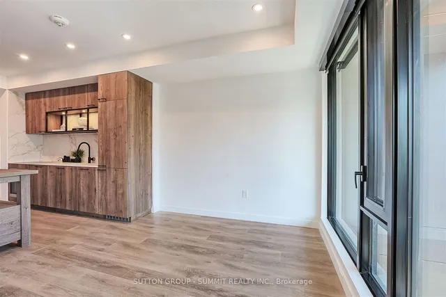 Additional property image - 505 RICHMOND St Unit 922