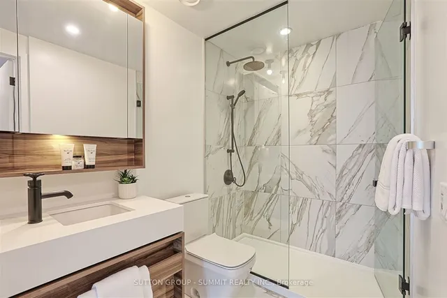 Additional property image - 505 RICHMOND St Unit 922