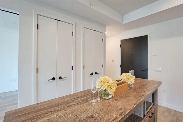 Additional property image - 505 RICHMOND St Unit 922
