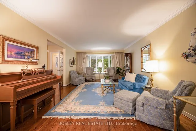 Additional property image - 195 Upper Canada Dr