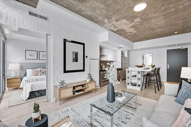 Additional property image - 650 King St Unit 903