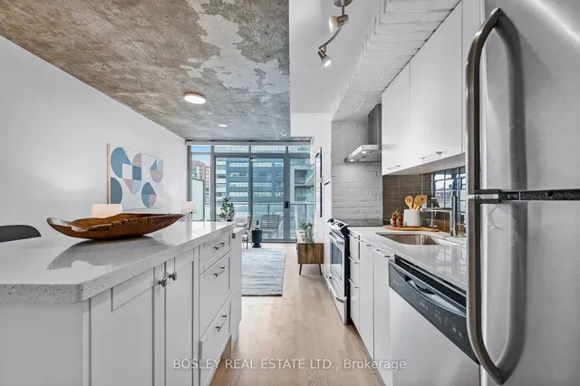 Additional property image - 650 King St Unit 903