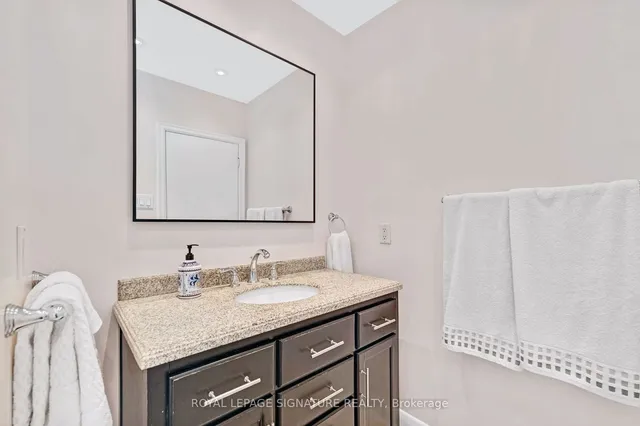 Additional property image - 30 Hi Mount Dr