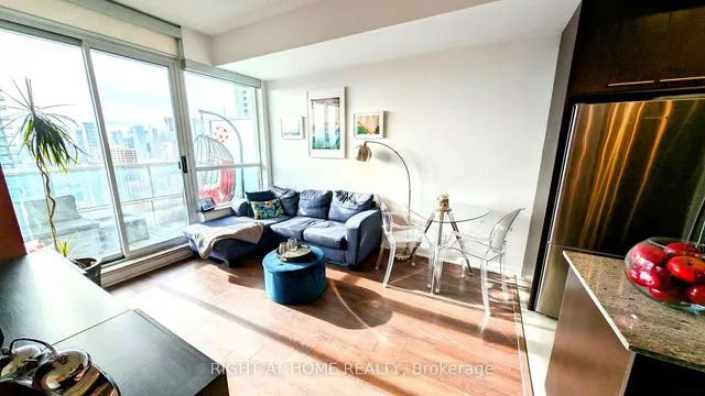 Additional image 17 of 500 Sherbourne St Unit 2604