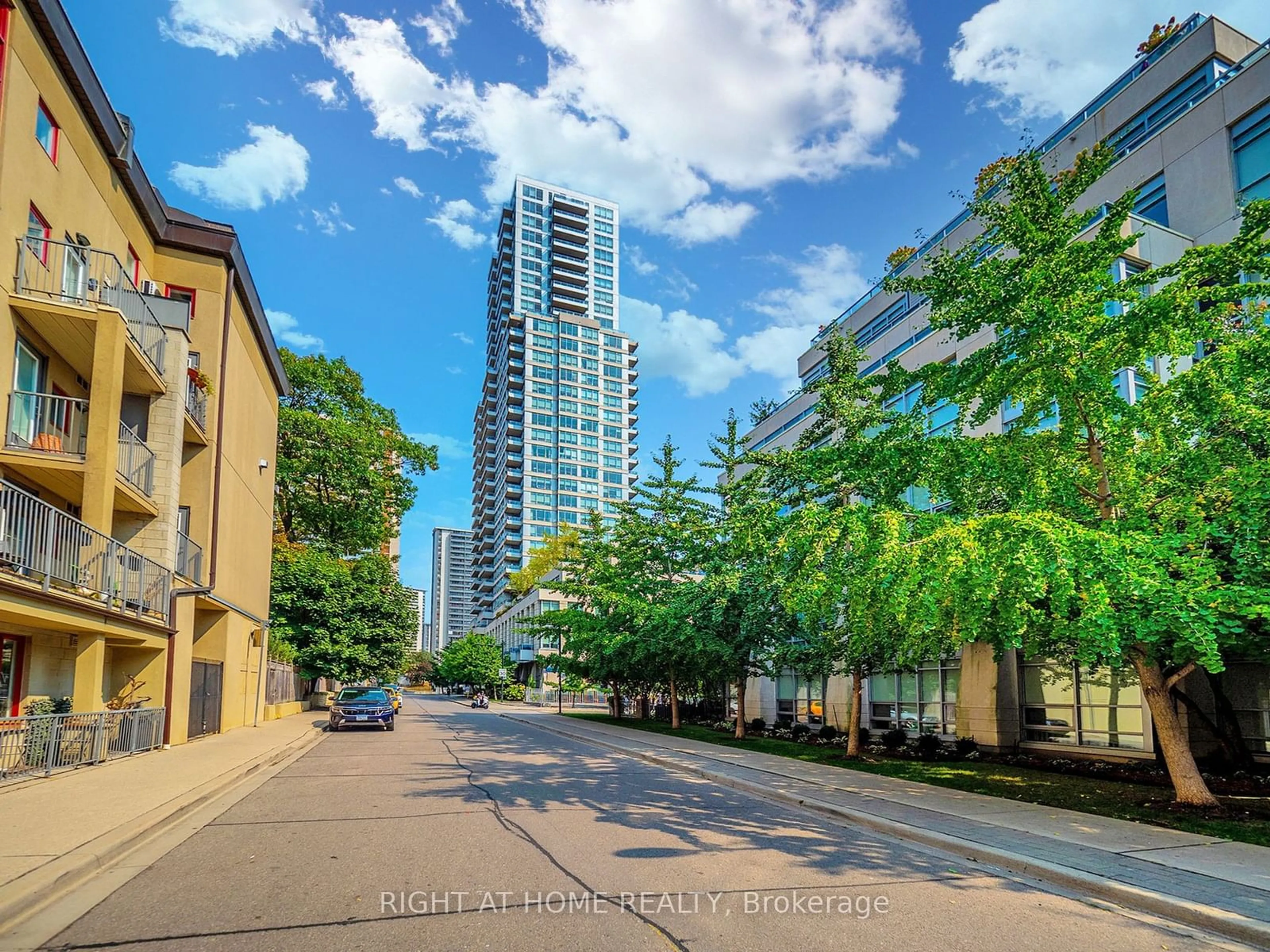 A pic from outside/outdoor area/front of a property/back of a property/a pic from drone, city buildings view from balcony for 500 Sherbourne St #2604, Toronto Ontario M4X 1L1