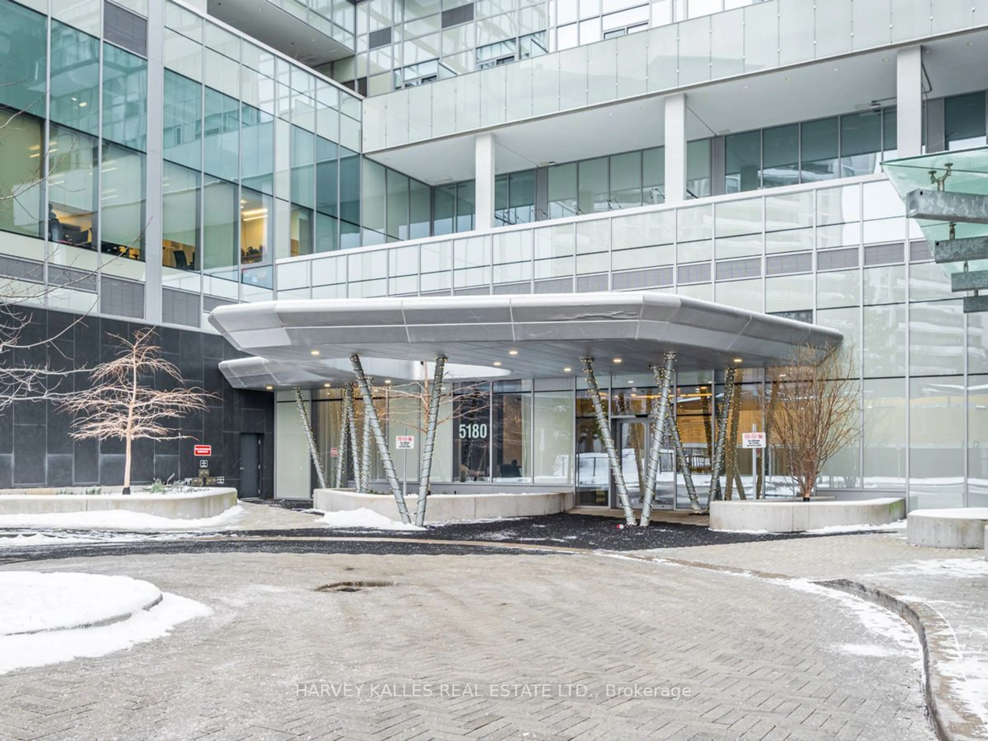 Indoor foyer for 5180 Yonge St #1107, Toronto Ontario M2N 0K5