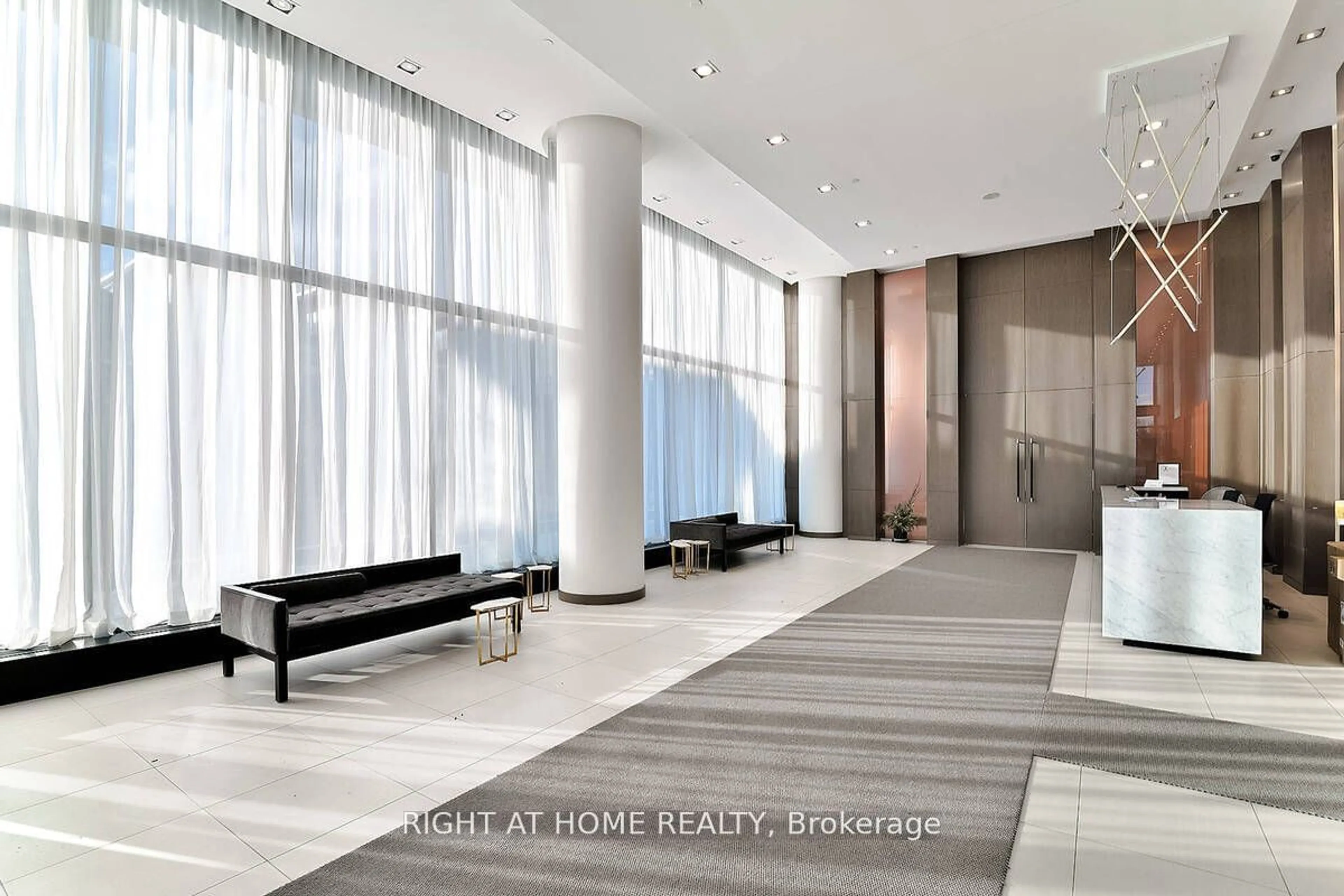 Lobby for 121 Mcmahon Dr #1216, Toronto Ontario M2K 0C1