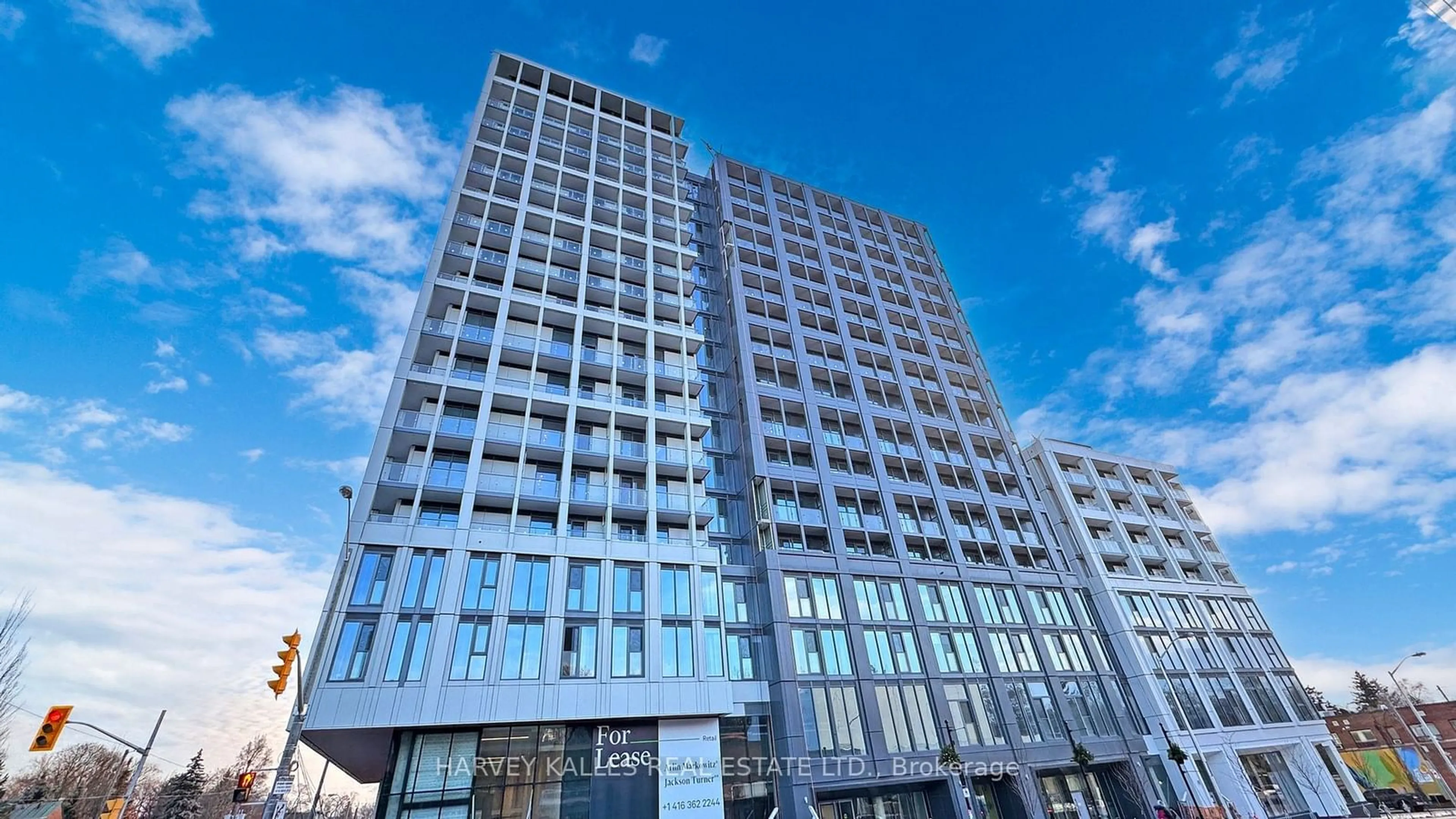 Indoor foyer for 2020 Bathurst St #PH05, Toronto Ontario M5P 0A6