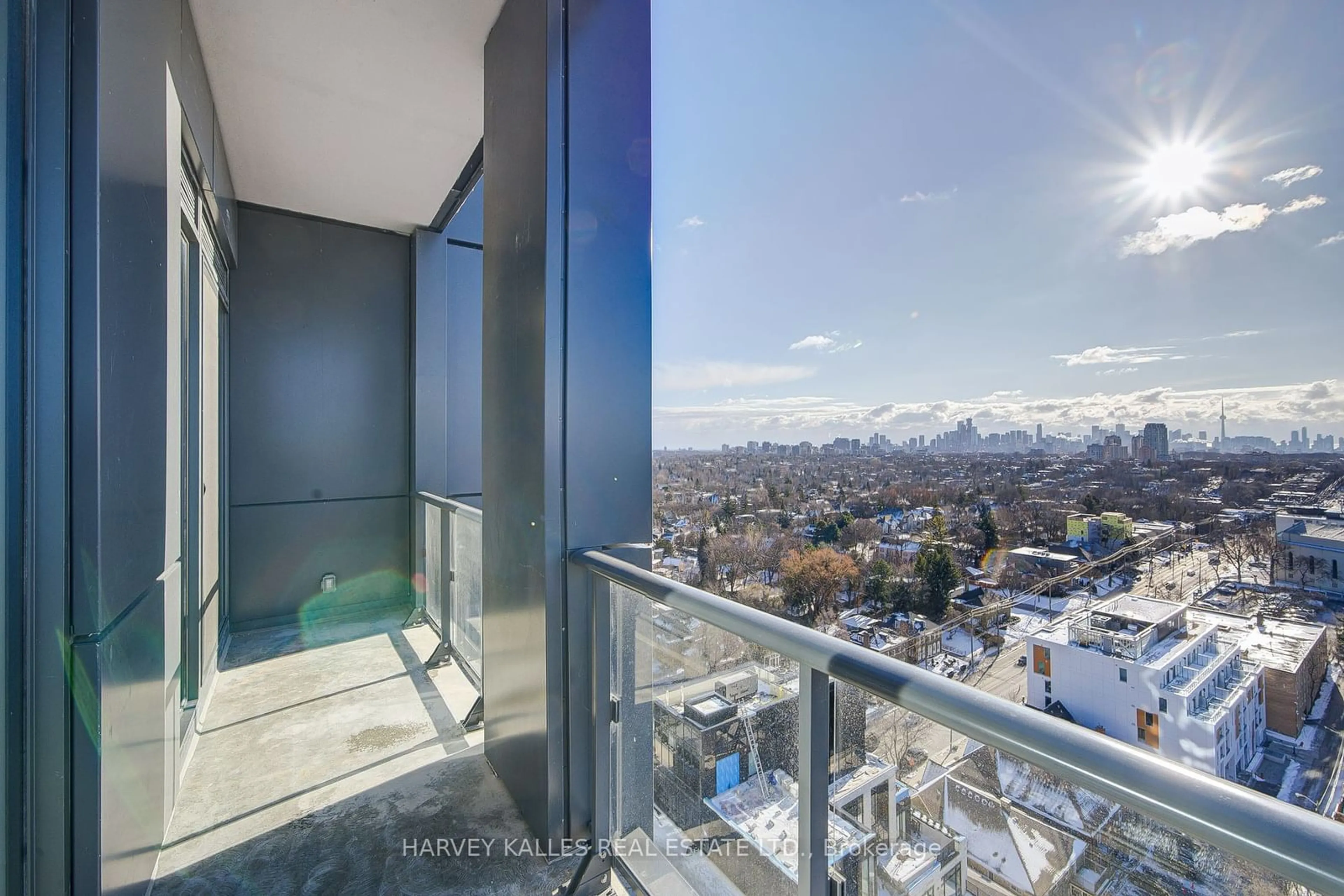 Balcony in the apartment, city buildings view from balcony for 2020 Bathurst St #PH05, Toronto Ontario M5P 0A6