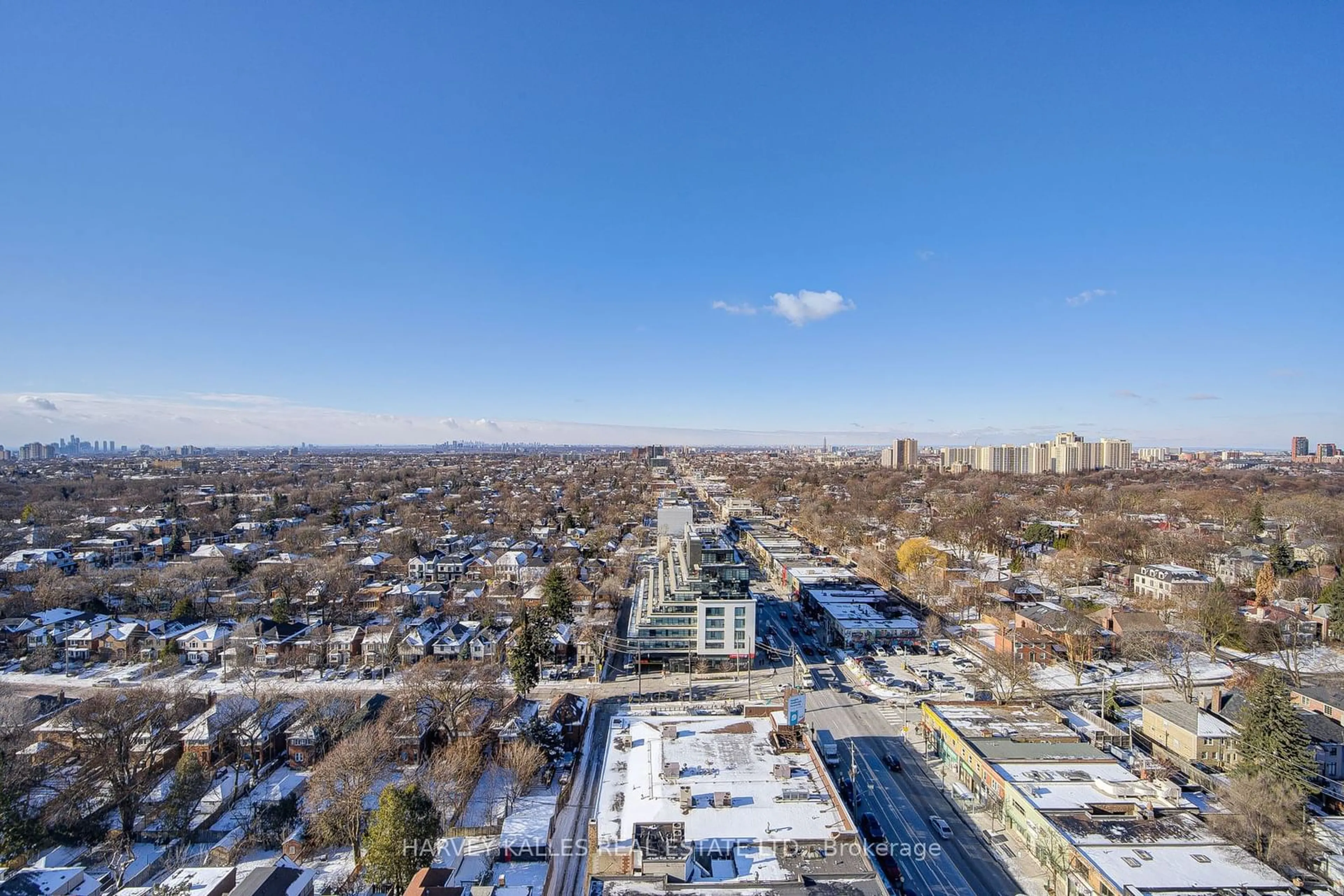 A pic from outside/outdoor area/front of a property/back of a property/a pic from drone, city buildings view from balcony for 2020 Bathurst St #PH05, Toronto Ontario M5P 0A6