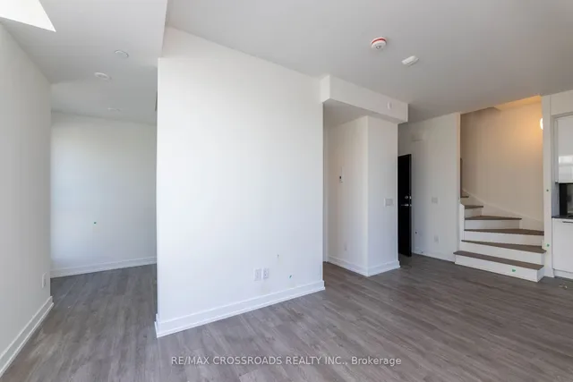 Additional property image - 871 Sheppard Ave Unit TH11