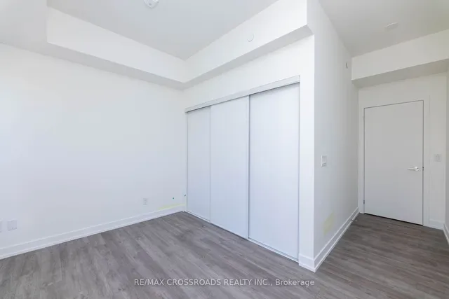 Additional property image - 871 Sheppard Ave Unit TH11