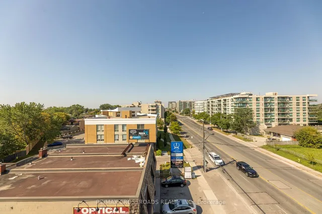 Additional property image - 871 Sheppard Ave Unit TH11
