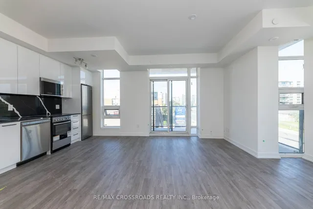 Additional property image - 871 Sheppard Ave Unit TH11