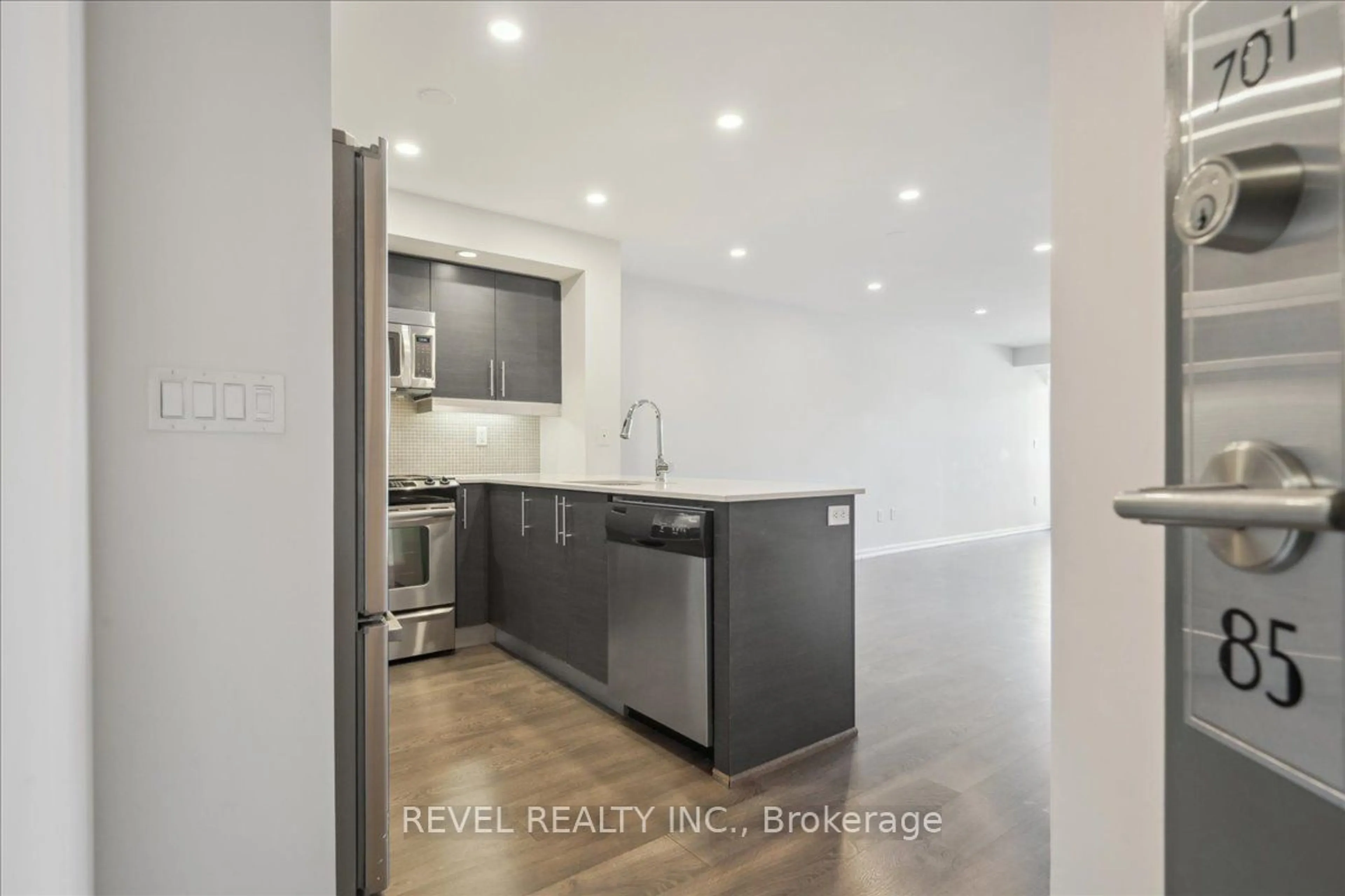 Open concept kitchen, unknown for 85 East Liberty St #701, Toronto Ontario M6K 3R4