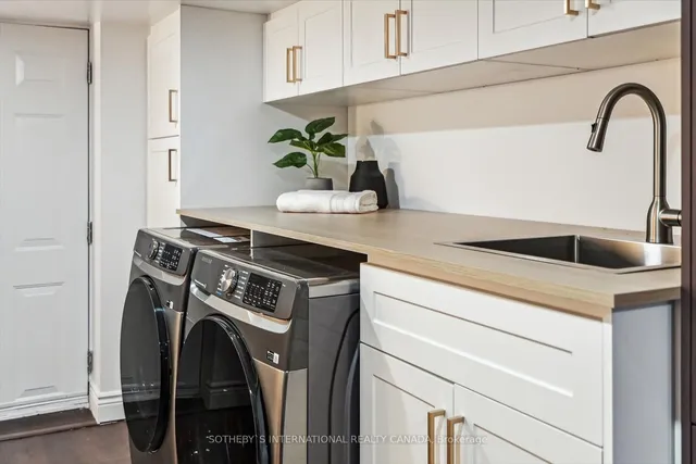 Additional property image - 290 Bathurst St