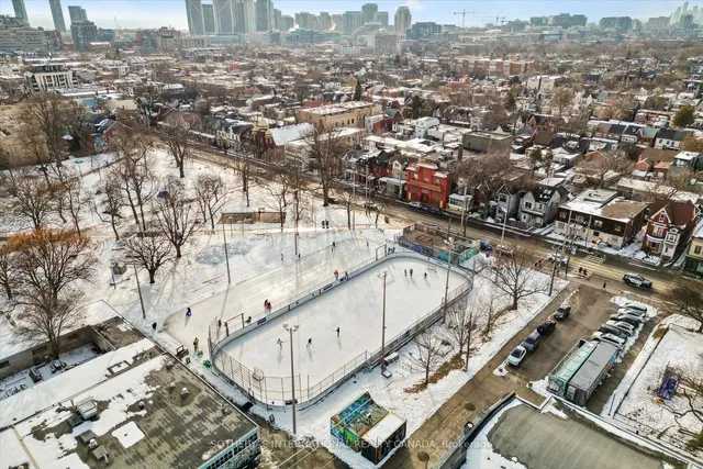Additional property image - 290 Bathurst St