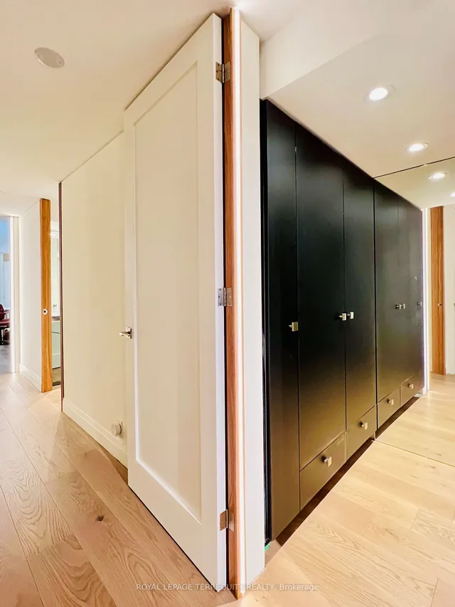 Additional property image - 1 Concorde Pl Unit 703