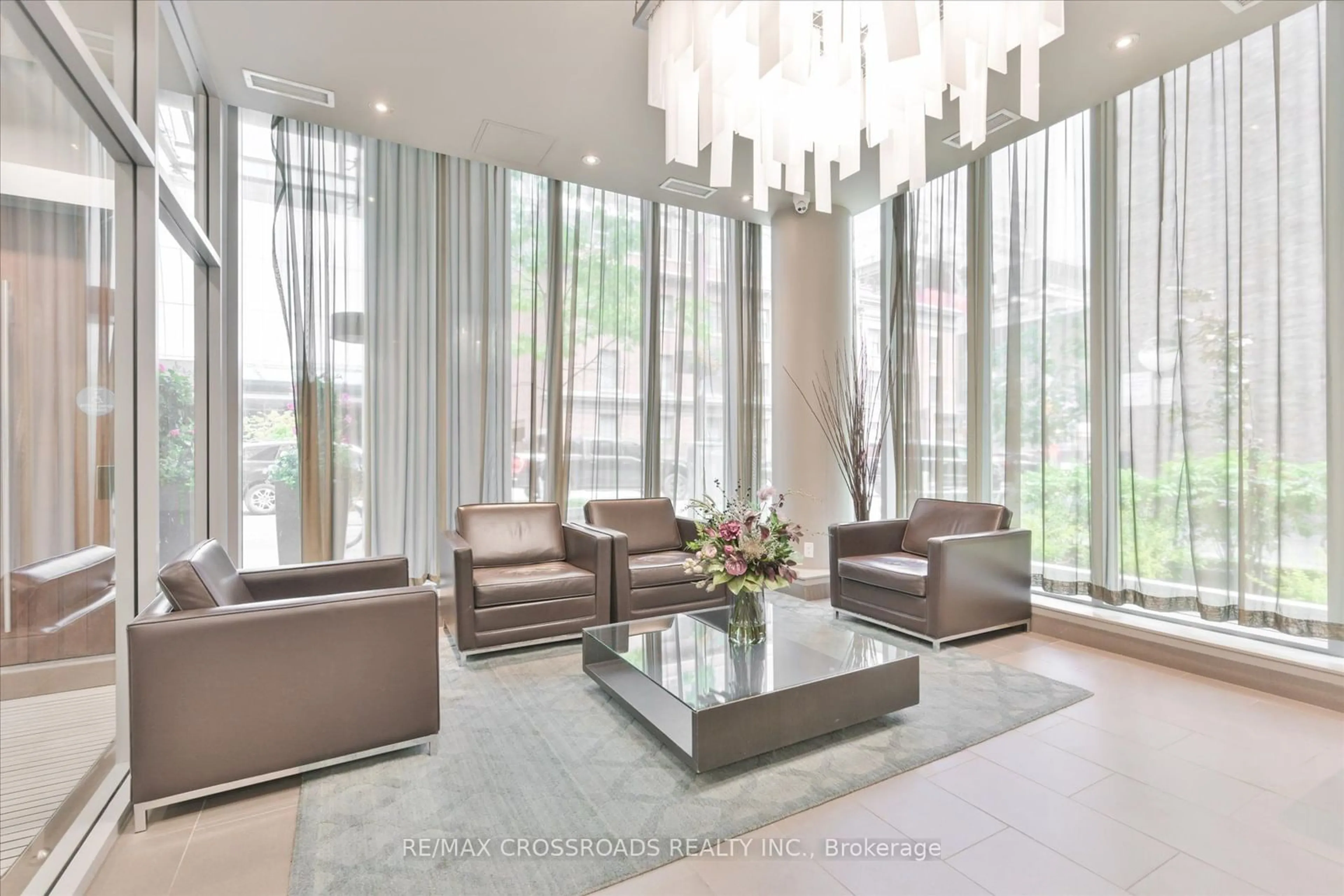 Lobby for 126 Simcoe St #506, Toronto Ontario M5H 4E6