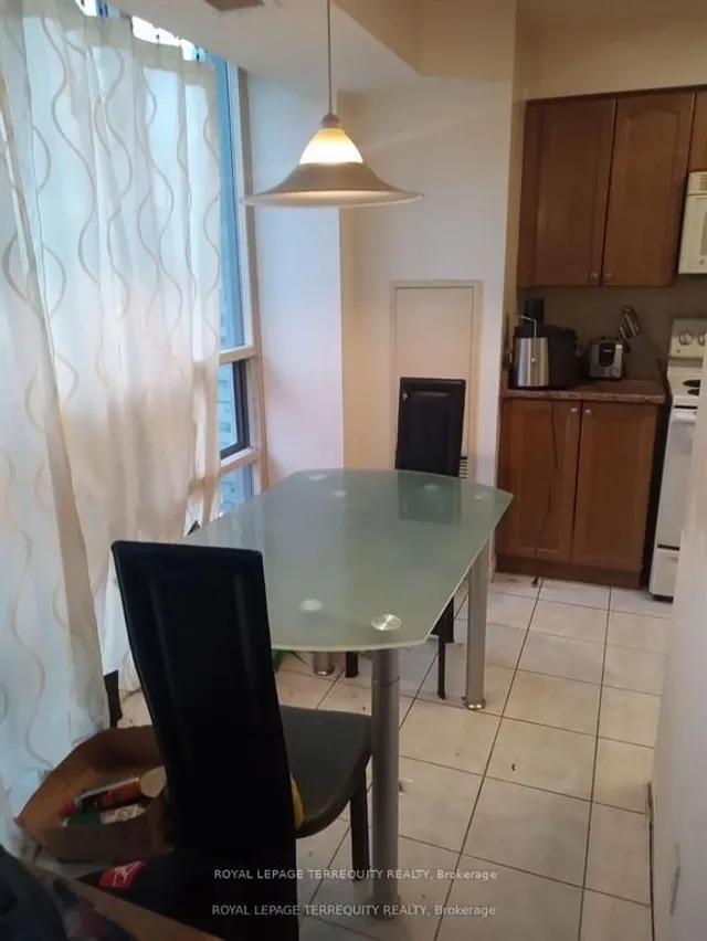Additional property image - 30 Grand Trunk Cres Unit 3006