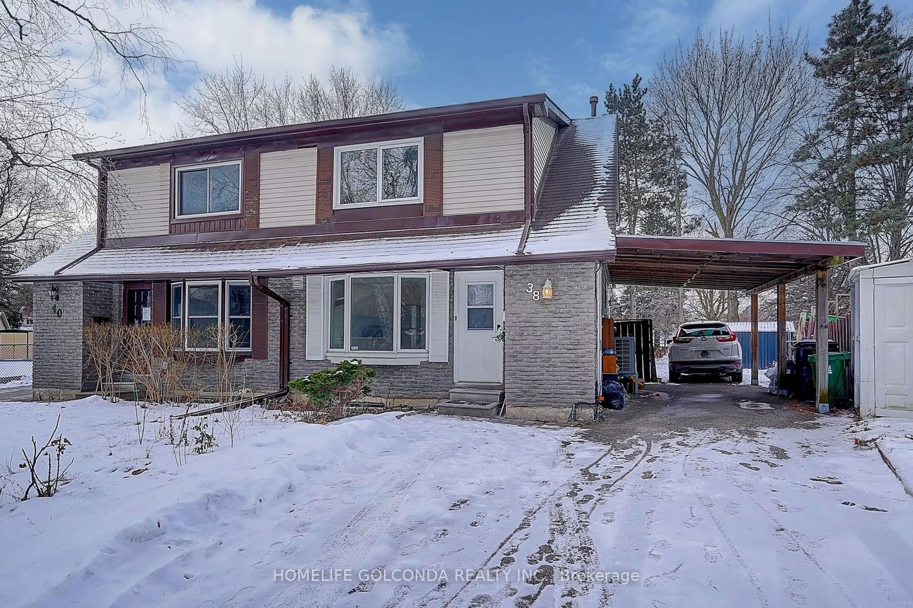 A pic from outside/outdoor area/front of a property/back of a property/a pic from drone, street for 38 Applegate Cres, Toronto Ontario M2H 2R4