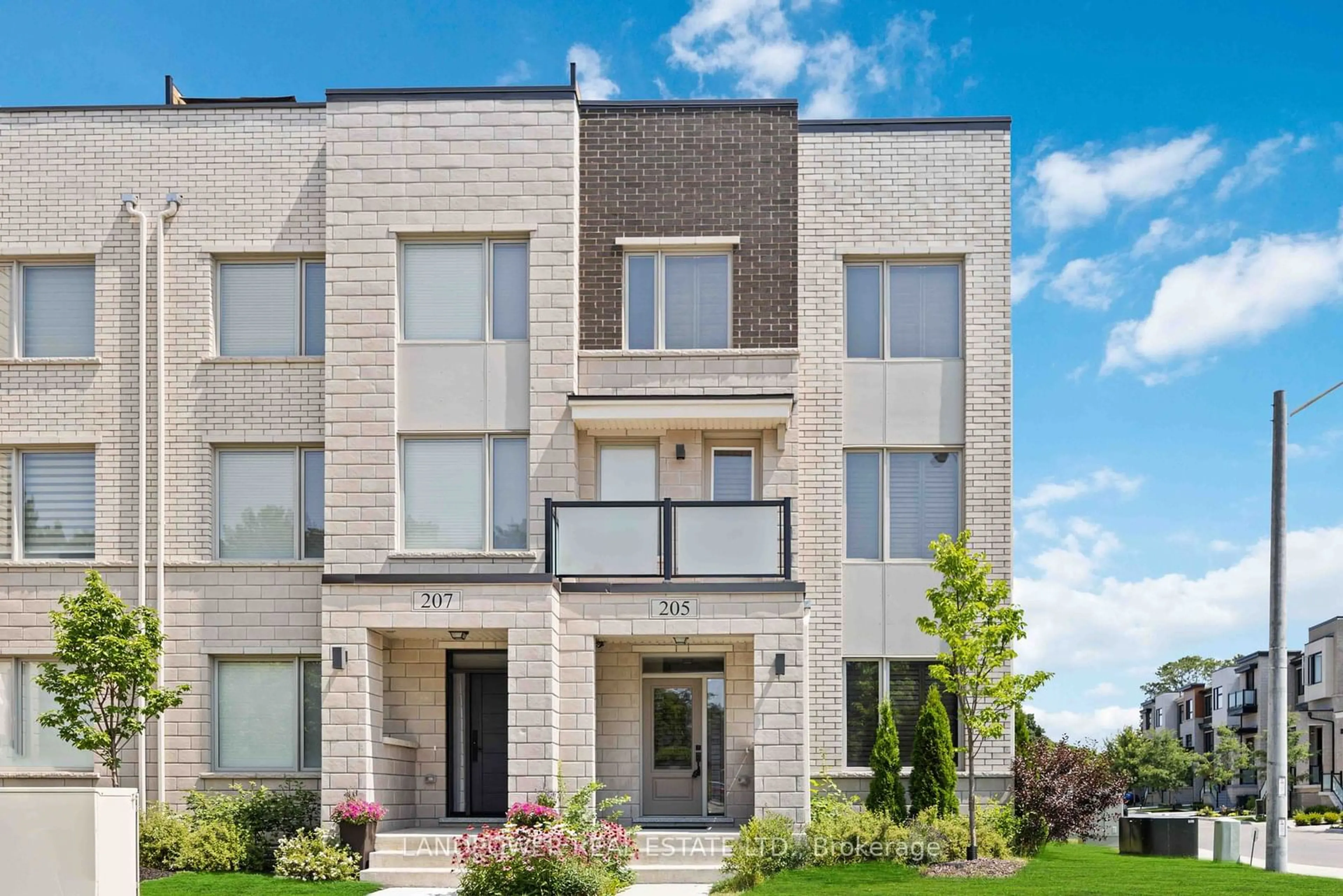 Home with brick exterior material, building for 205 The Donway East, Toronto Ontario M3B 0B4