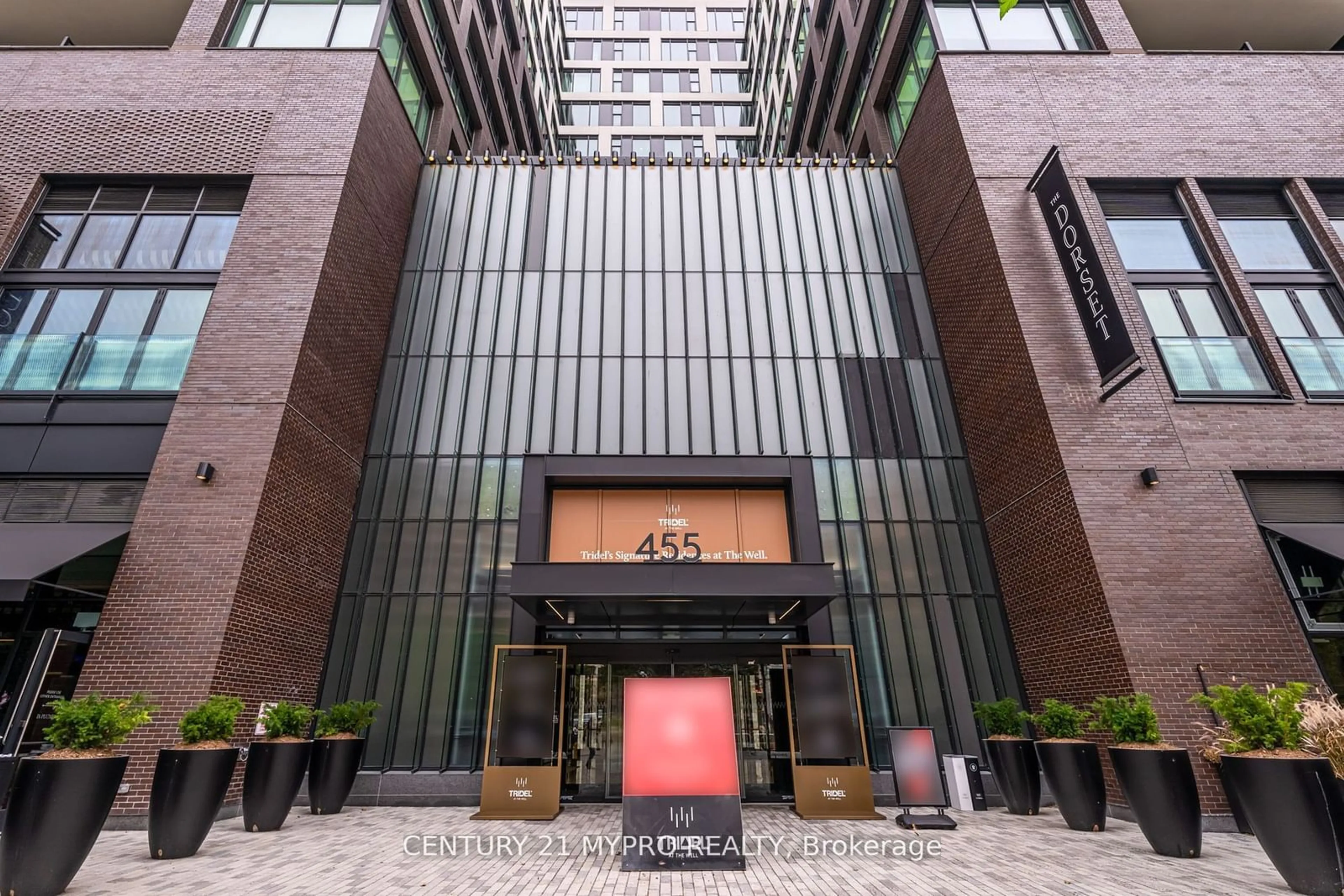 Indoor foyer for 455 Wellington St #606, Toronto Ontario M5J 2R2