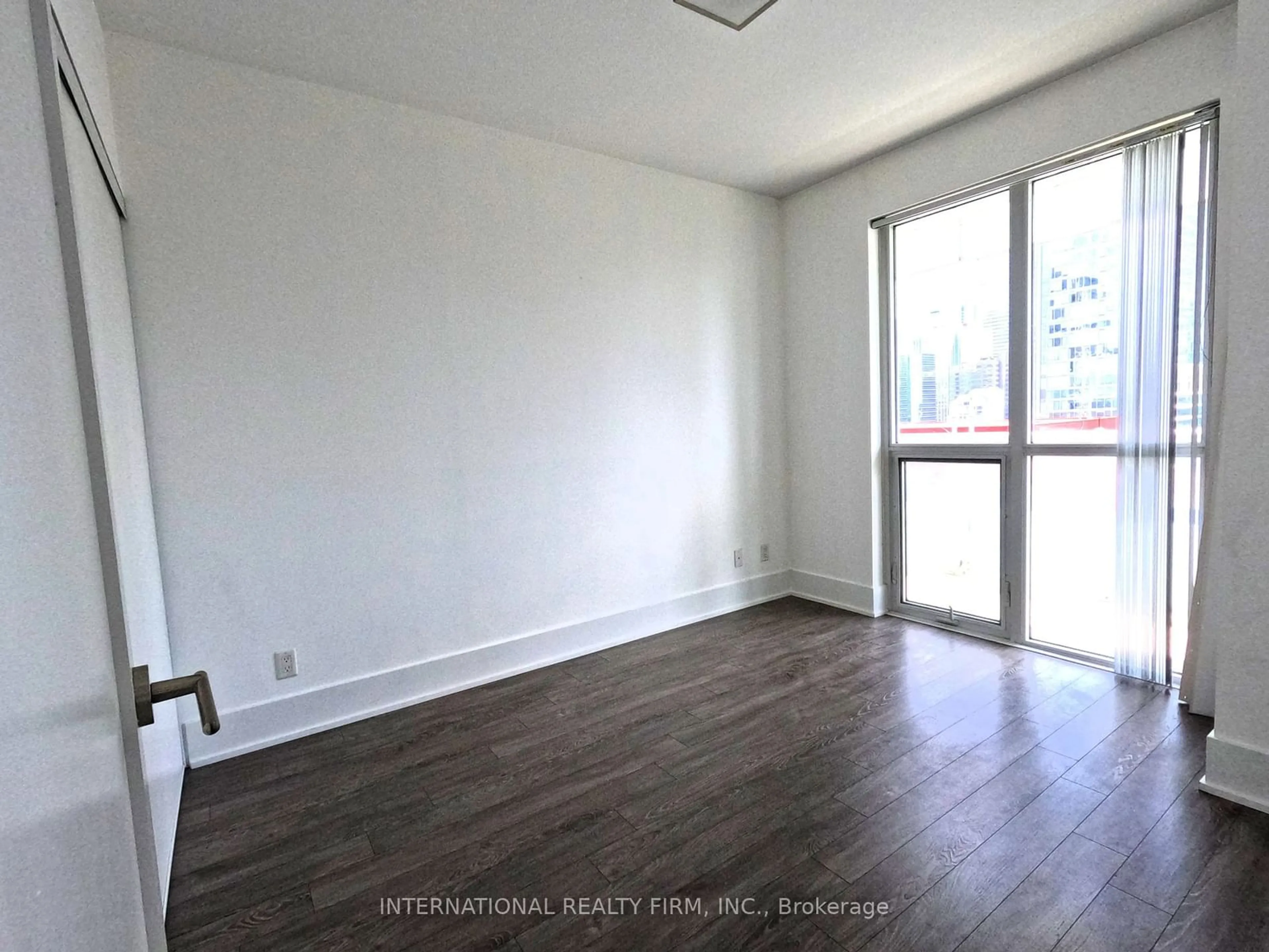 A pic of a room for 300 Front St #2410, Toronto Ontario M5V 0E9