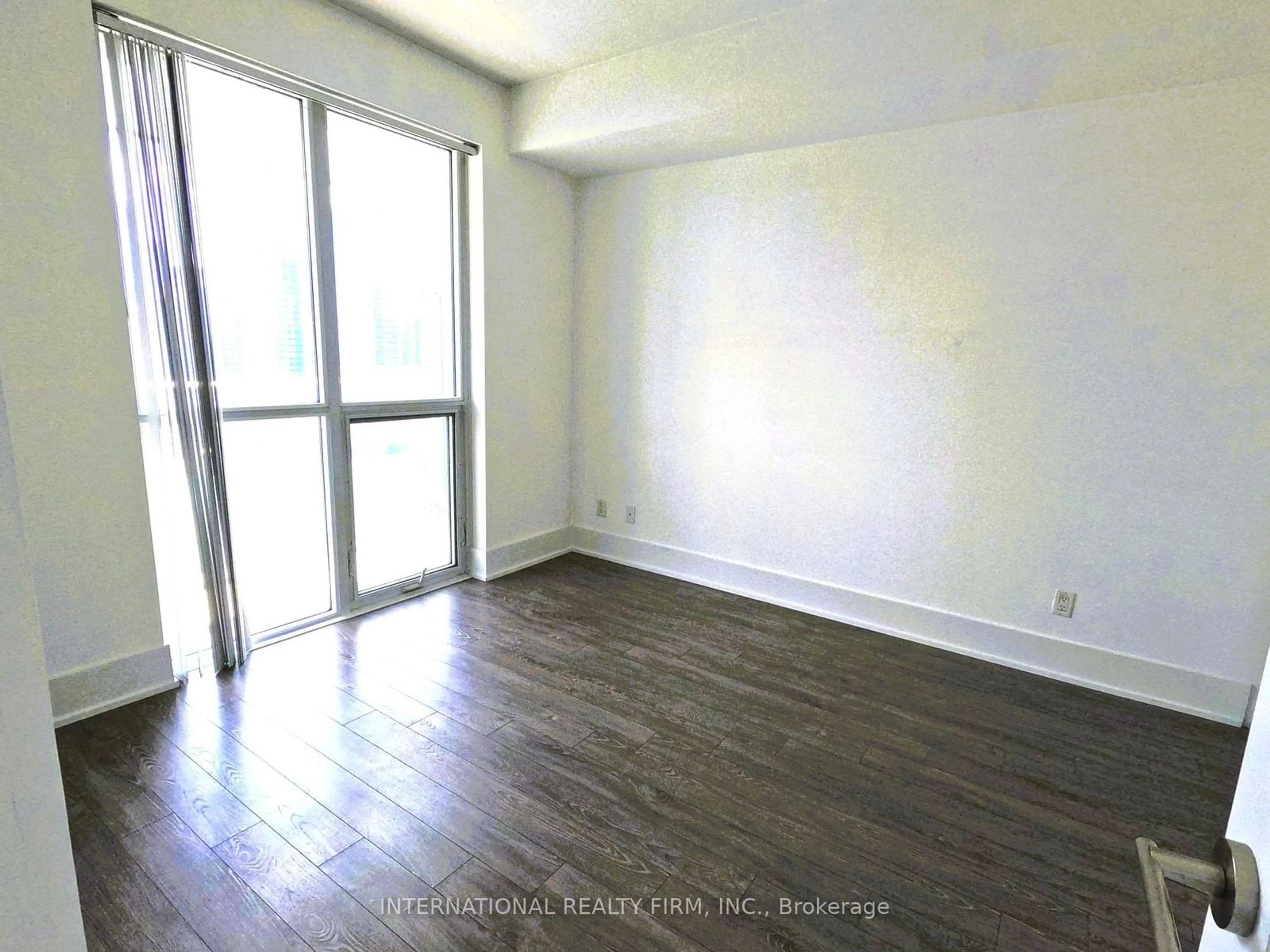 A pic of a room for 300 Front St #2410, Toronto Ontario M5V 0E9