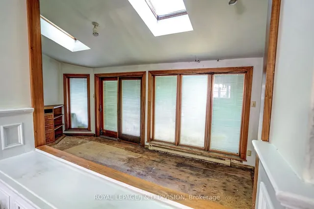 Additional property image - 27 Cortland Ave