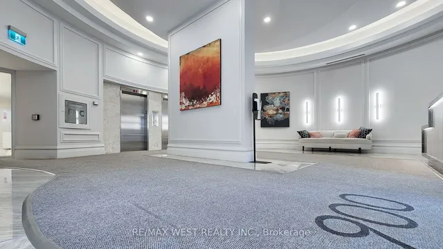 Additional property image - 900 Yonge St Unit 1403