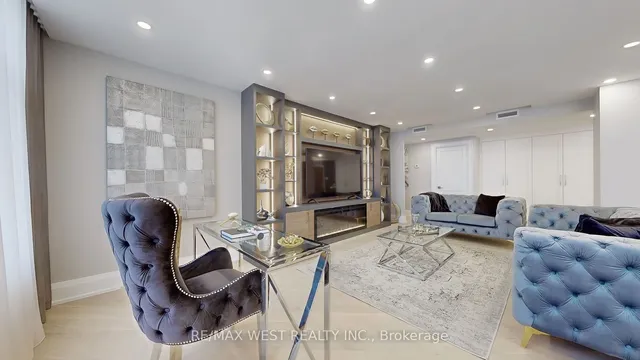 Additional property image - 900 Yonge St Unit 1403