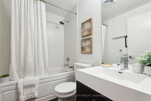 Additional property image - 35 Brian Peck Cres Unit 321