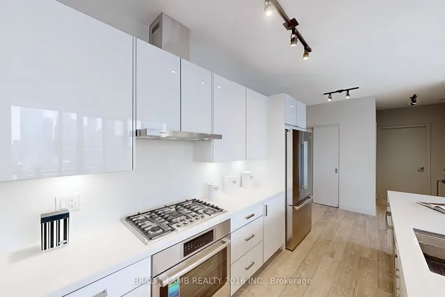 Additional image 31 of 458 Richmond St Unit 1702