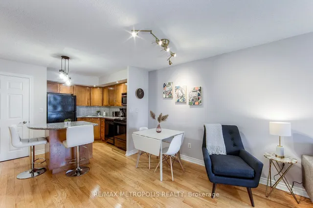 Additional property image - 270 Wellington St Unit 1002